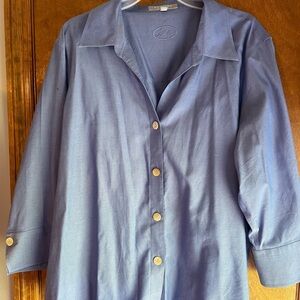Foxcroft Non-Iron Shaped Fit Shirt in Light Blue
